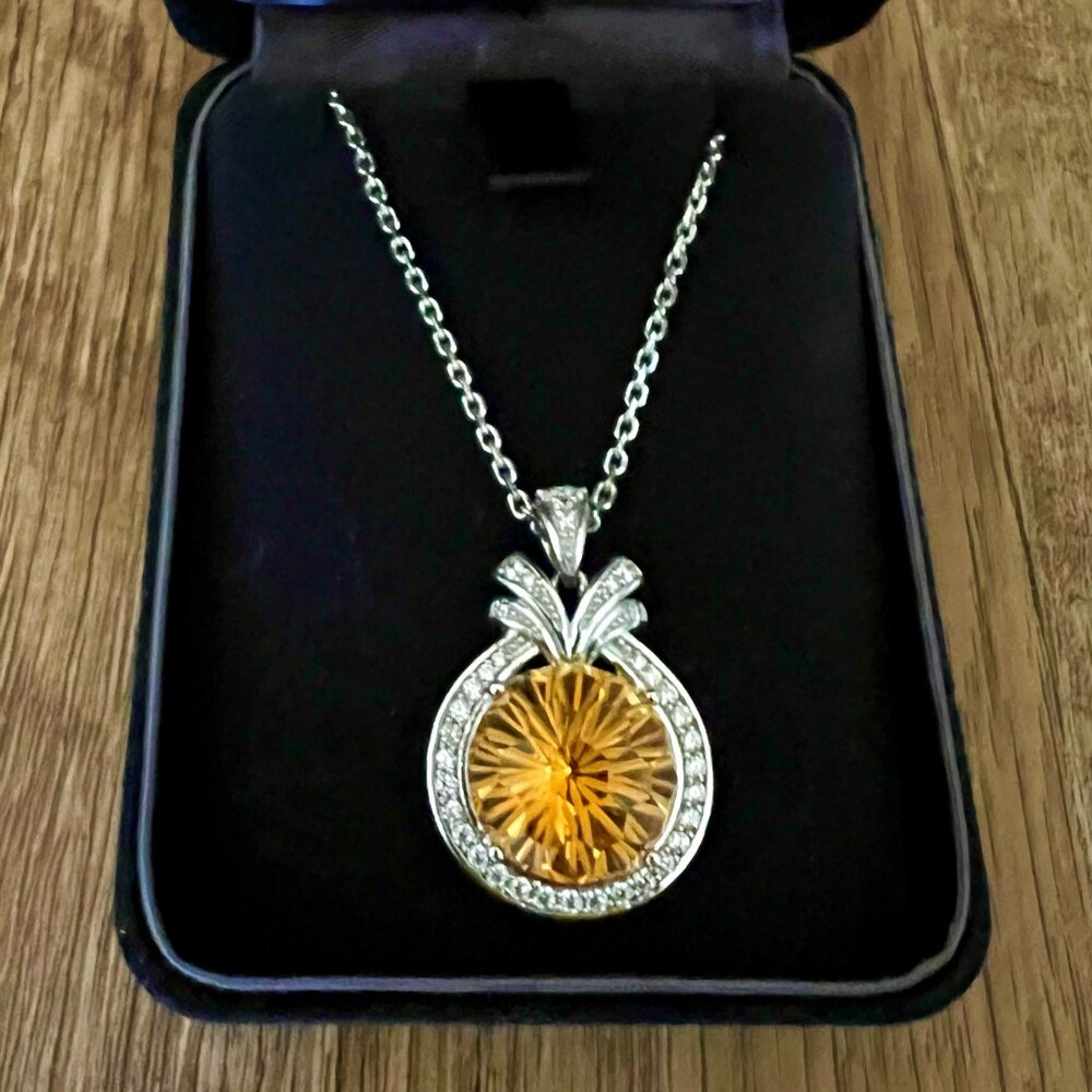 Brilliant Round Cut Citrine Pendant Necklace